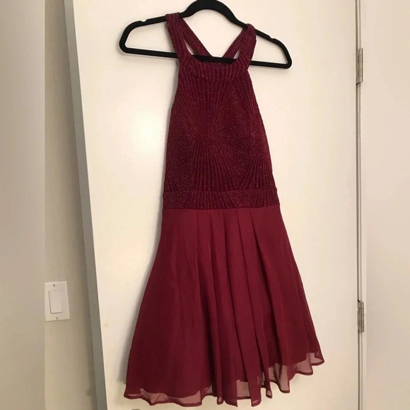 Trixxi Maroon Sparkly Fit and Flare Mini Dress Size 9 - Picture 1 of 4